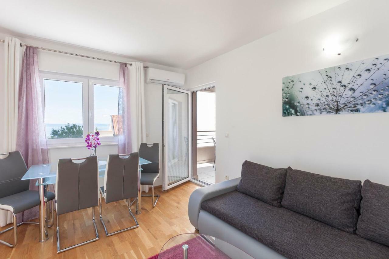 Apartments Dora Макарска Экстерьер фото