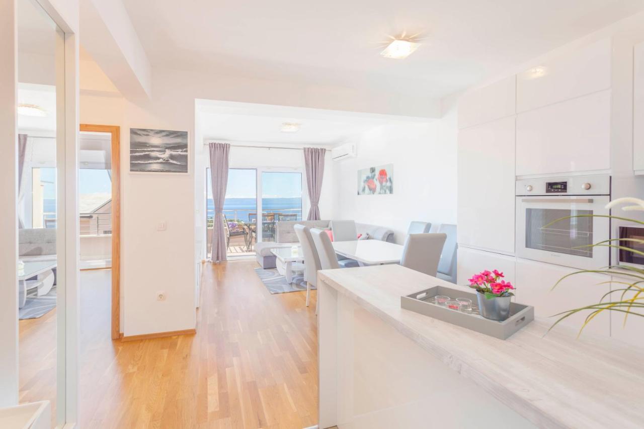 Apartments Dora Макарска Экстерьер фото